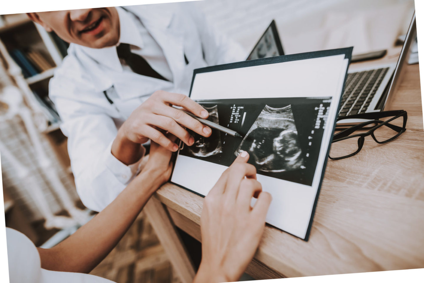 Trump&nbsp;admin cracks down on Illinois’ pro-abortion law