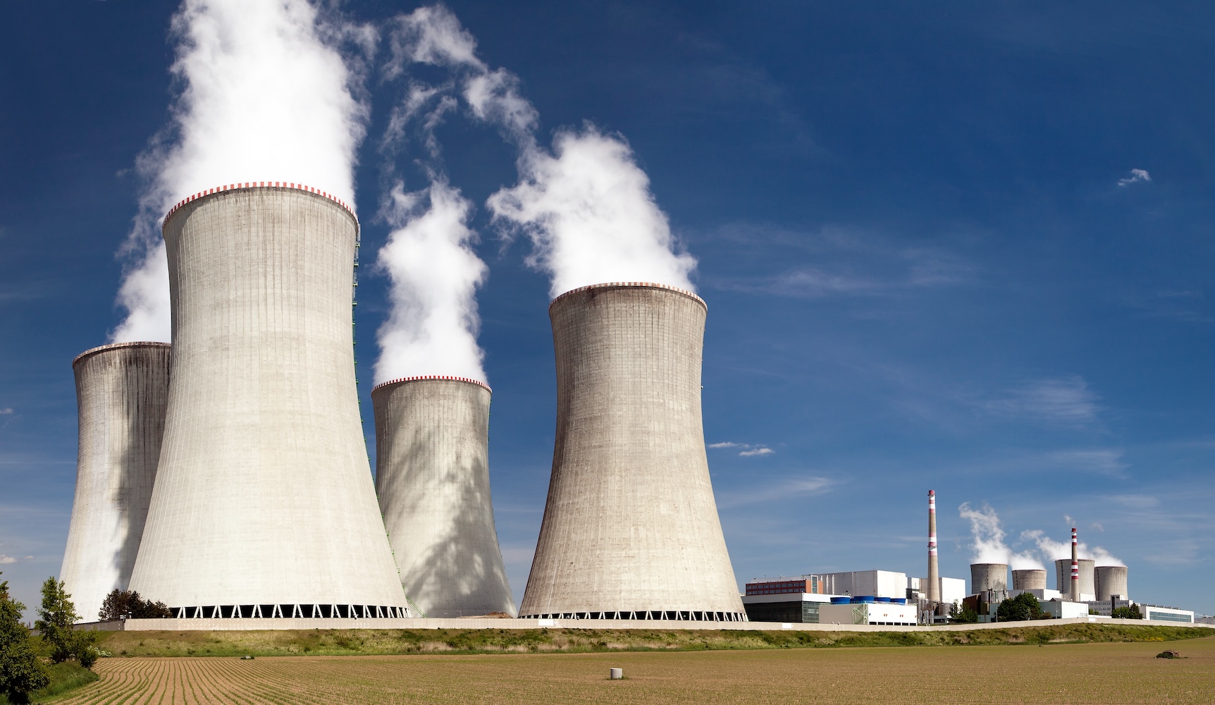 Electricity rates rising in Democrat-led states, steady nationwide, study finds&nbsp;