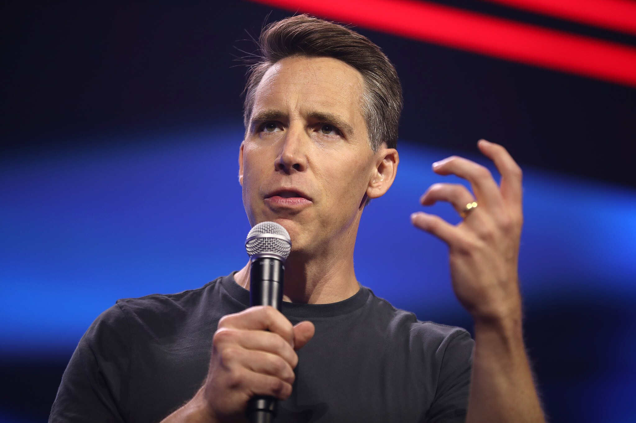 Hawleys tout polling showing where Americans stand on pro-family policy